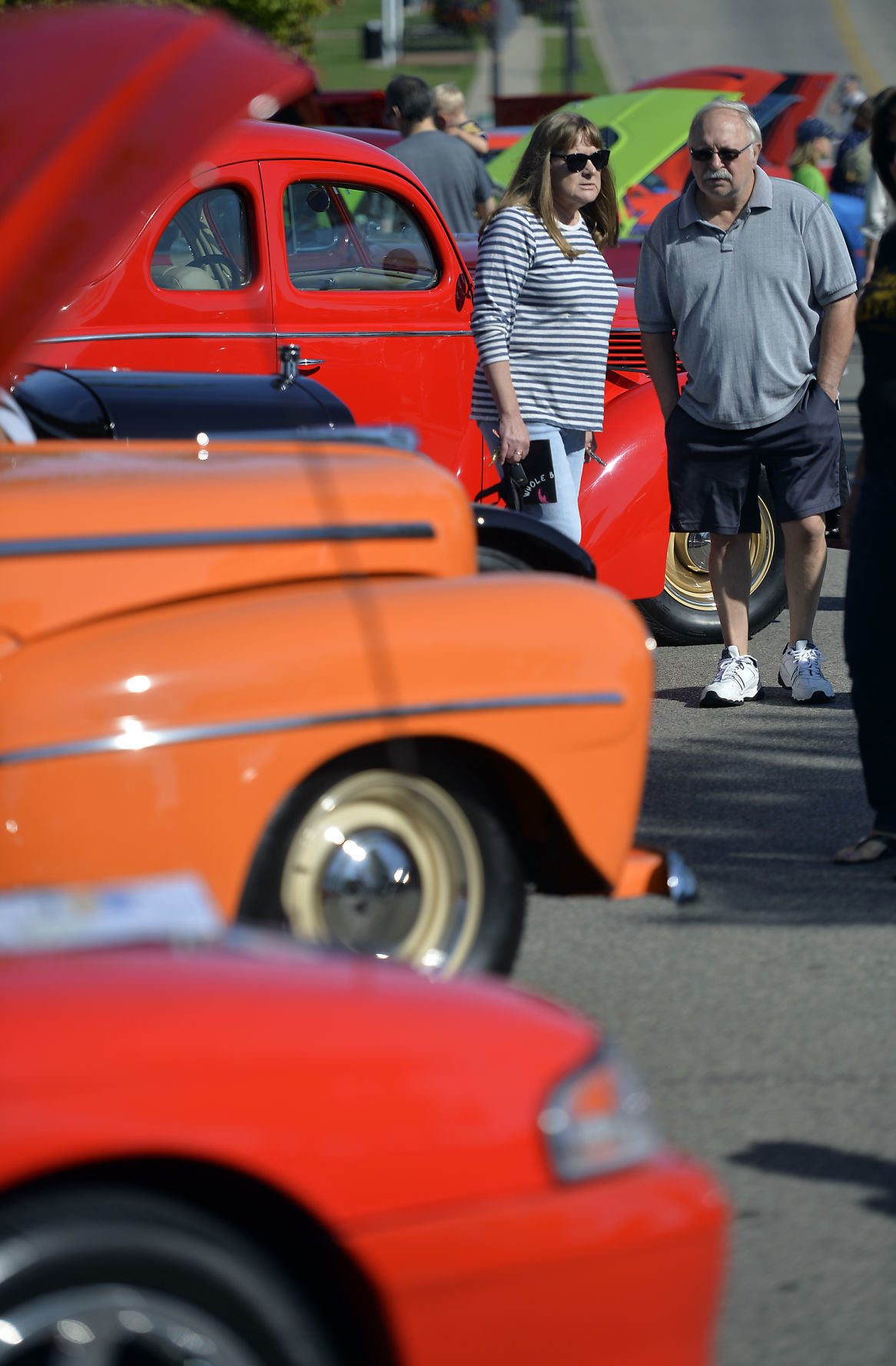 CLASSIC CRUISE IN CAR SHOW